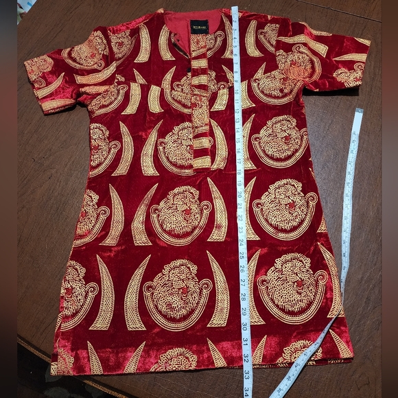 NWOT ... Seyimark Red and Gold Patterned Top / Shirt - Picture 2 of 11